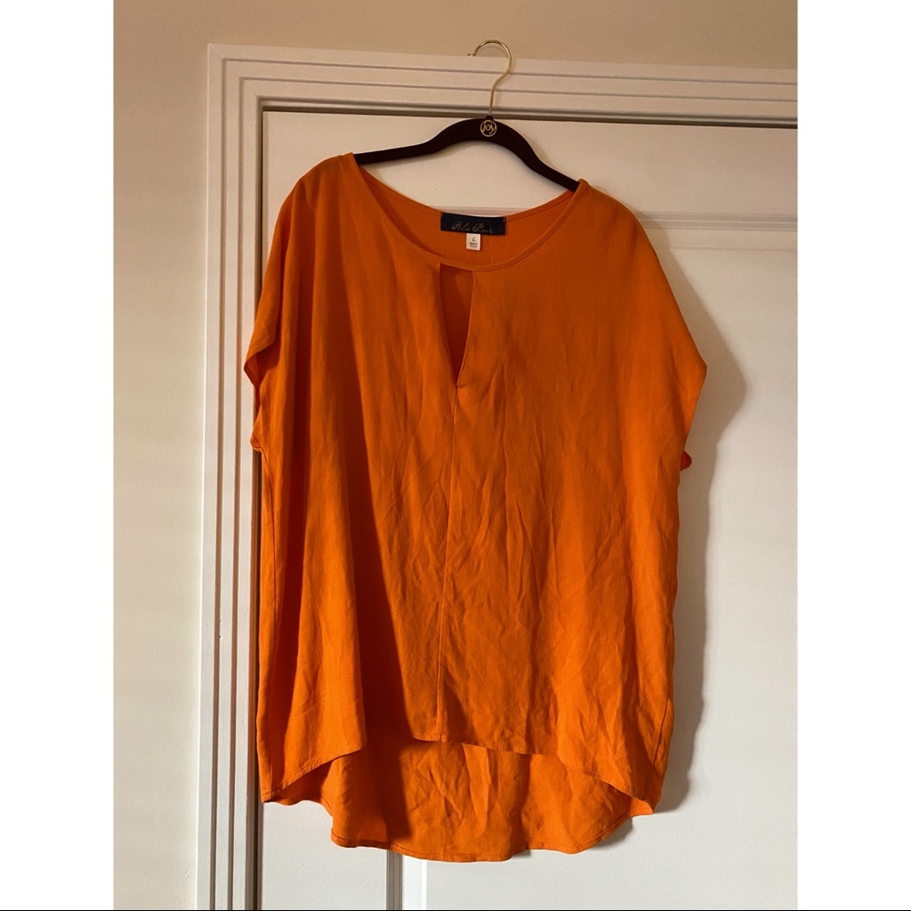 NWT Francesca’s Size L Orange Keyhole Blouse
